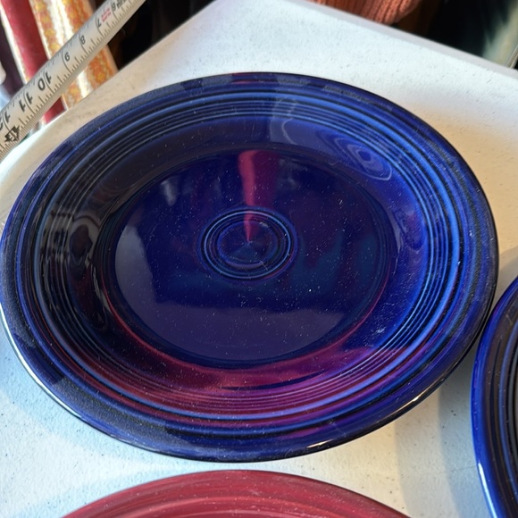 FIESTA PLATES DINNER  BLUE, WINE PURPLE Elegant Blue and Red Dinner Plates - Picture 5 of 7